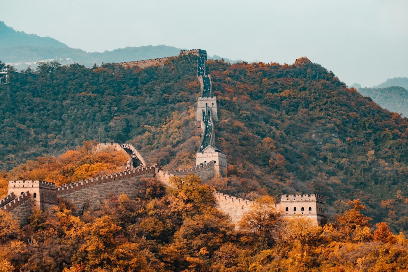 Grande Muraille en automne, le registre visuel de Black Myth: Wukong